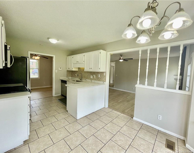 6732 Vaughn Road - Photo Thumbnail 7