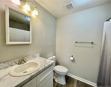 6732 Vaughn Road - Photo Thumbnail 11