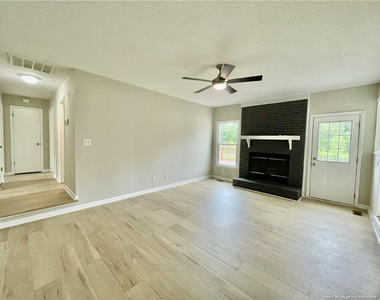 6732 Vaughn Road - Photo Thumbnail 8
