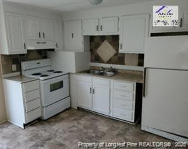 622 Dashland Drive - Photo Thumbnail 3