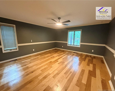 5004 Cardinal Circle - Photo Thumbnail 13