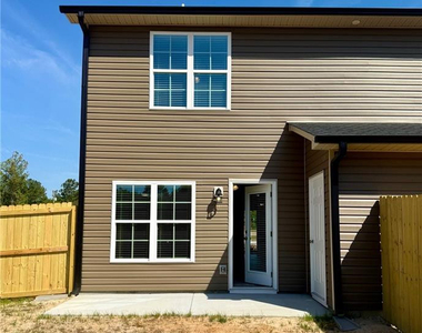 8103 King Road - Photo Thumbnail 1