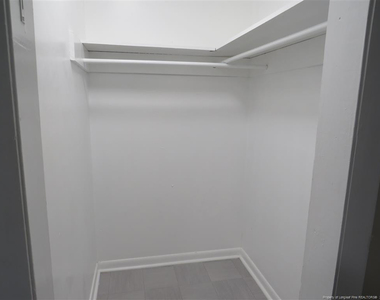 210-18 Colonial Drive - Photo Thumbnail 8