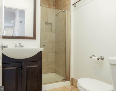 233 Park Lane - Photo Thumbnail 9