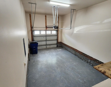 6004 Kohler Lane - Photo Thumbnail 28