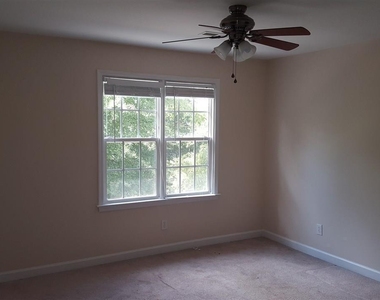 6004 Kohler Lane - Photo Thumbnail 13