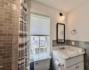 1709 F Street - Photo Thumbnail 32