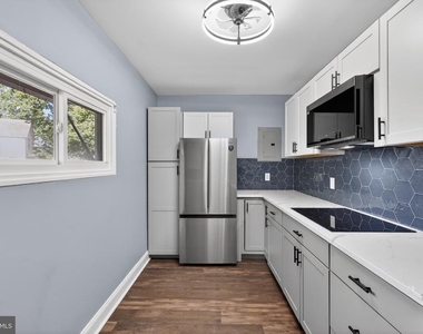 136 5th Avenue - Photo Thumbnail 10