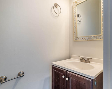1211 Canyon Rock Court - Photo Thumbnail 11