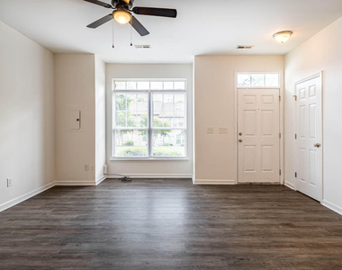 1211 Canyon Rock Court - Photo Thumbnail 6