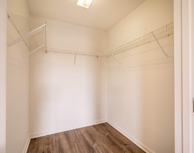 1211 Canyon Rock Court - Photo Thumbnail 14