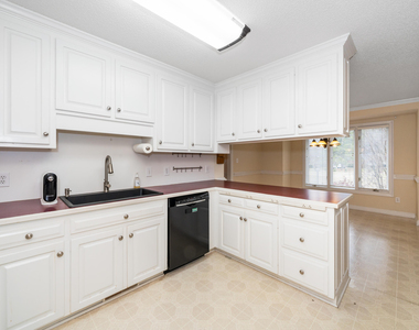 609 W Academy Street - Photo Thumbnail 8