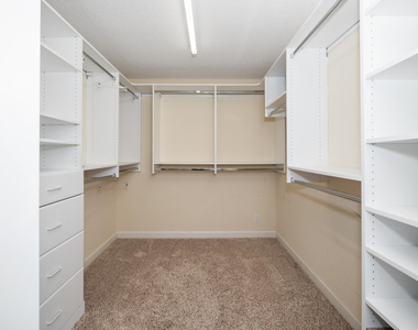 609 W Academy Street - Photo Thumbnail 15