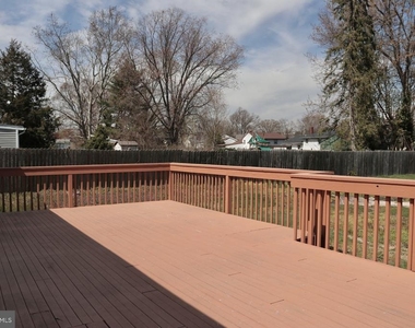 102 E Main Street - Photo Thumbnail 20