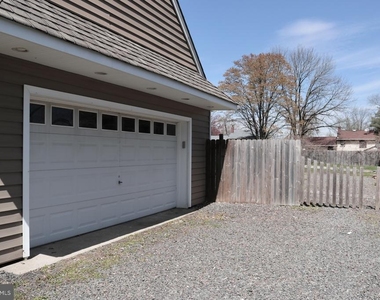 102 E Main Street - Photo Thumbnail 2