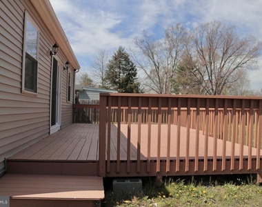 102 E Main Street - Photo Thumbnail 21
