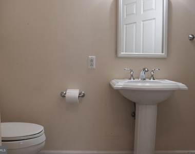 102 E Main Street - Photo Thumbnail 11