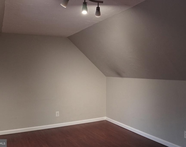 102 E Main Street - Photo Thumbnail 18