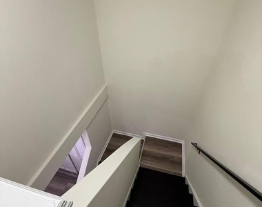 516 Columbus Road - Photo Thumbnail 8