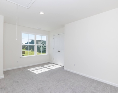 395 Oak Park Boulevard - Photo Thumbnail 17