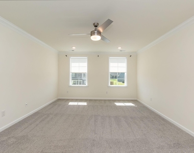 395 Oak Park Boulevard - Photo Thumbnail 8