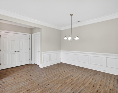 828 Waterford Lake Drive - Photo Thumbnail 20