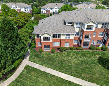 828 Waterford Lake Drive - Photo Thumbnail 39