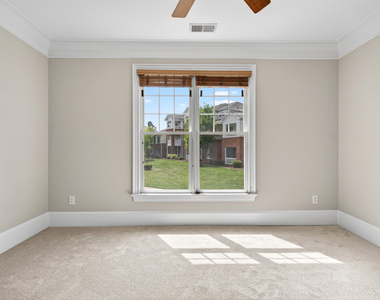 828 Waterford Lake Drive - Photo Thumbnail 6