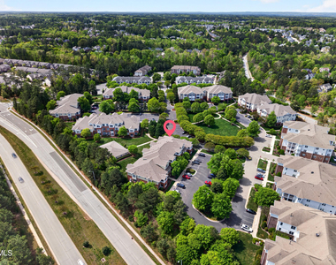 828 Waterford Lake Drive - Photo Thumbnail 44