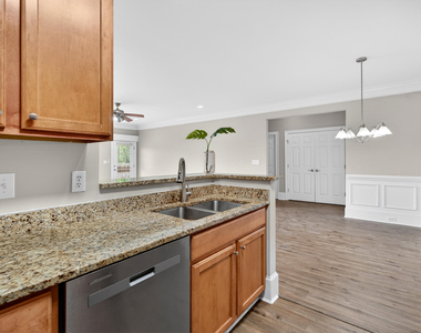 828 Waterford Lake Drive - Photo Thumbnail 17