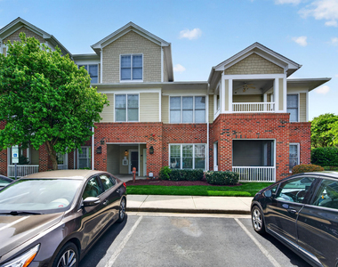 828 Waterford Lake Drive - Photo Thumbnail 1