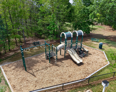 828 Waterford Lake Drive - Photo Thumbnail 56