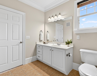 828 Waterford Lake Drive - Photo Thumbnail 26