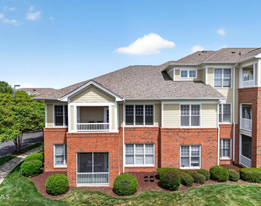 828 Waterford Lake Drive - Photo Thumbnail 35