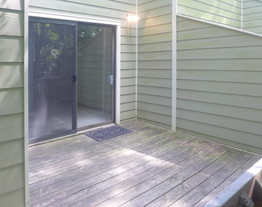 206 Cedarwood Lane - Photo Thumbnail 10