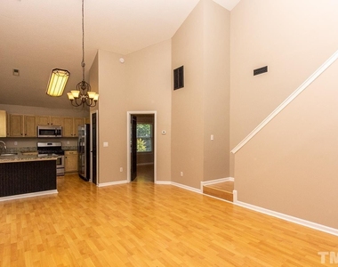 9128 Colony Village Lane - Photo Thumbnail 6