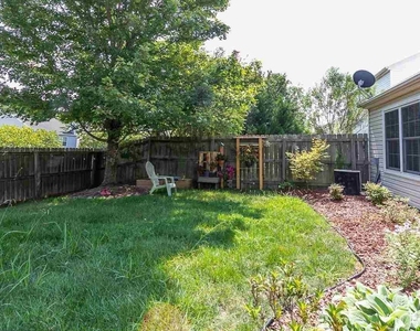 9128 Colony Village Lane - Photo Thumbnail 26