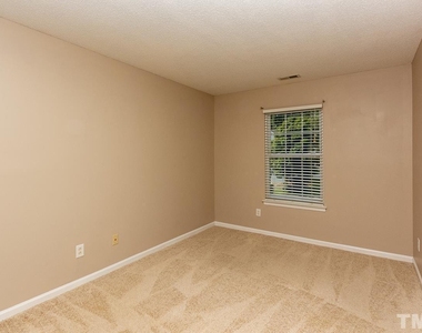 9128 Colony Village Lane - Photo Thumbnail 14