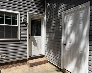 208 Bridgefield Place - Photo Thumbnail 2
