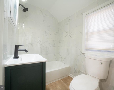 2409 Greeley Place - Photo Thumbnail 12