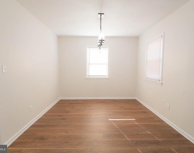 2409 Greeley Place - Photo Thumbnail 7