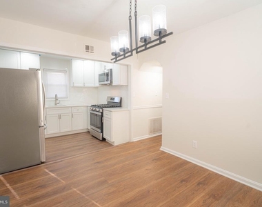 2409 Greeley Place - Photo Thumbnail 5