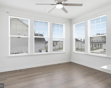 11907 Prospect View Avenue - Photo Thumbnail 7