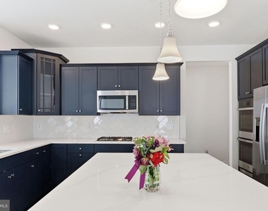 11907 Prospect View Avenue - Photo Thumbnail 10
