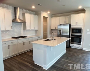 2237 Jollay Street - Photo Thumbnail 8