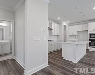 2237 Jollay Street - Photo Thumbnail 5