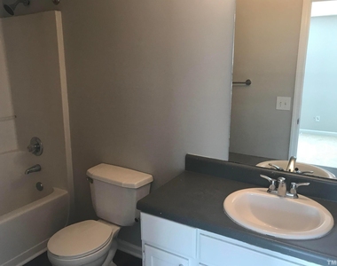 4036 Greenleaf Street - Photo Thumbnail 13