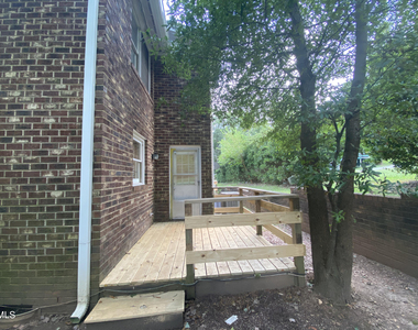4036 Greenleaf Street - Photo Thumbnail 19