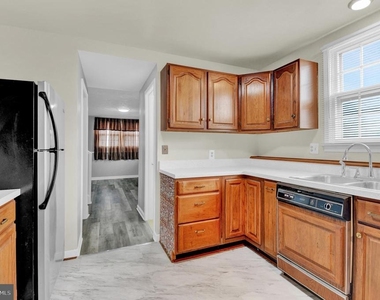 402 Kerby Hill Road - Photo Thumbnail 9