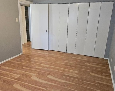 3936 Stone Gate Drive - Photo Thumbnail 16